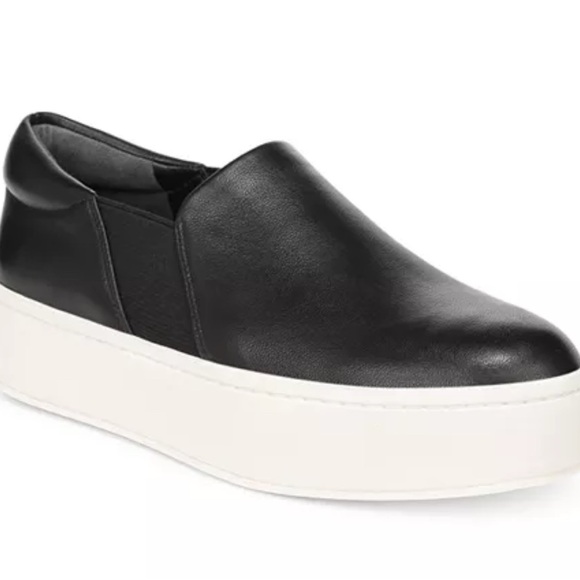 Vince NWB Black leather sneaker with White Platform size 10